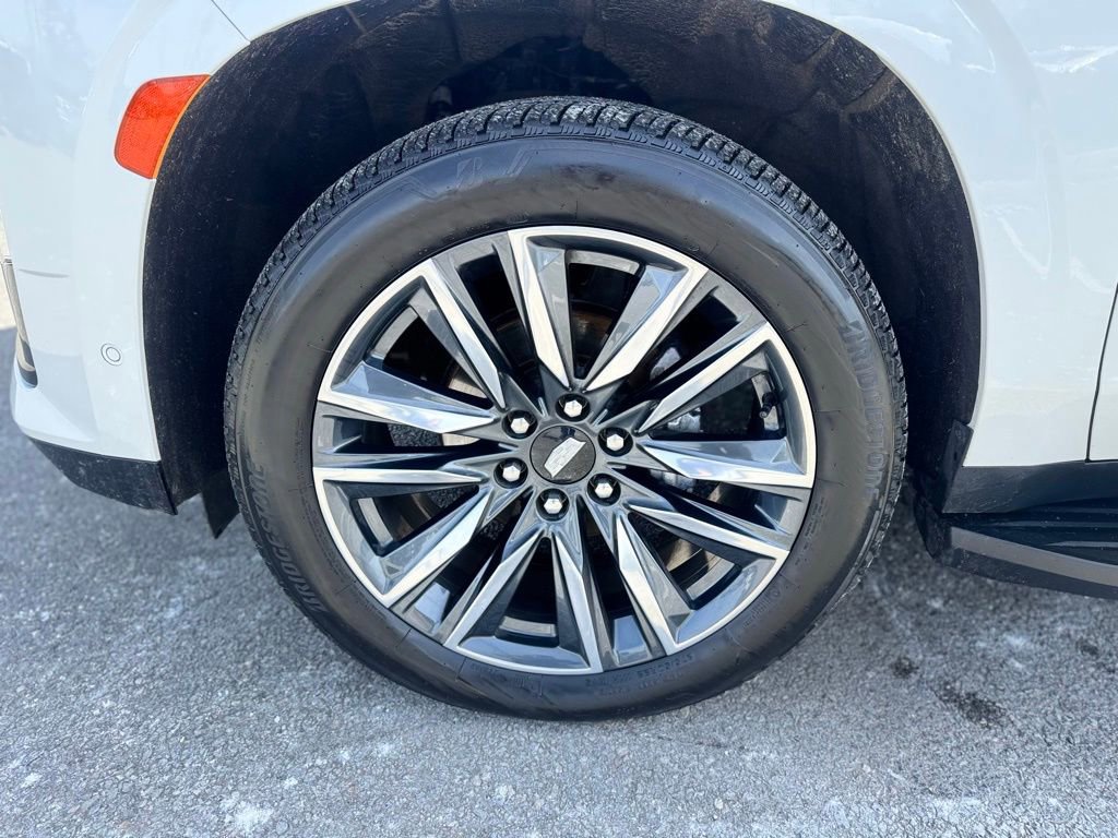 Used 2021 Cadillac Escalade ESV Sport AWD/4WD image 3