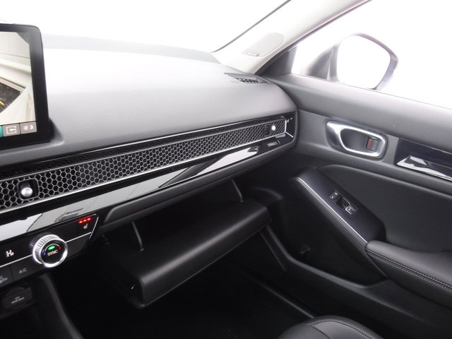 Used 2022 Honda Civic Touring image 30