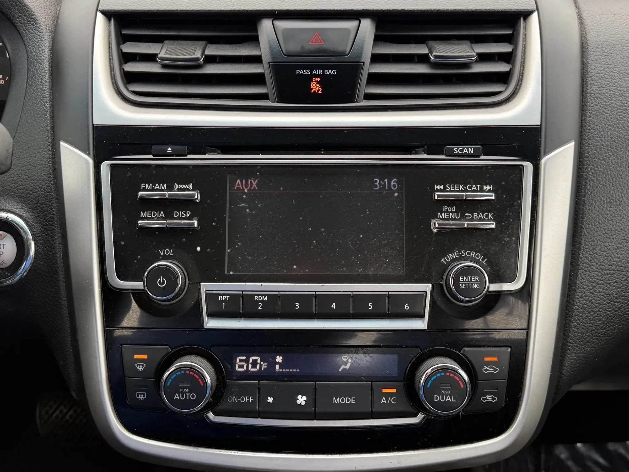 Used 2018 Nissan Altima 2.5 SV FWD image 26