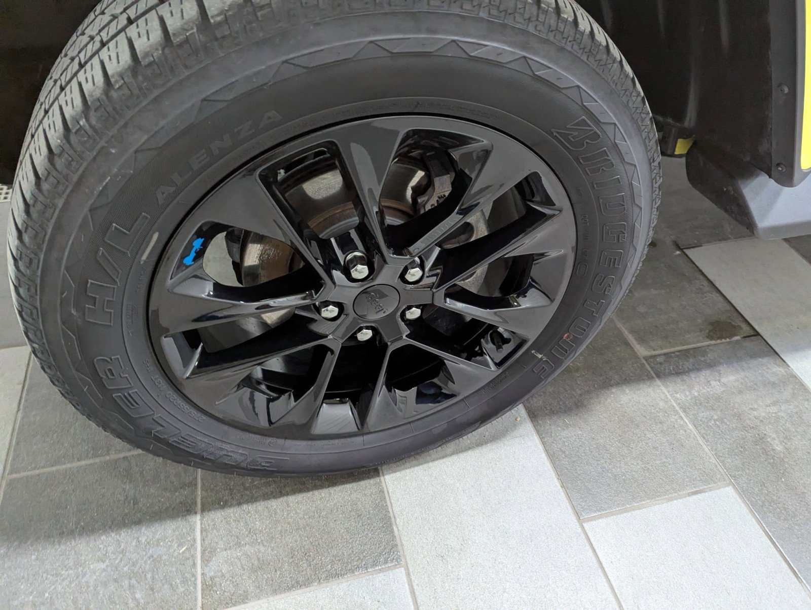 Used 2023 Jeep Wrangler Sahara w/ Cold Weather Group image 7