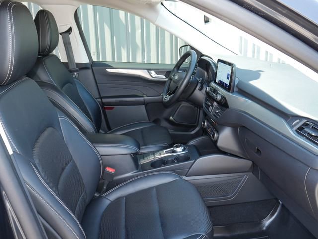 Used 2022 Ford Escape Titanium image 26