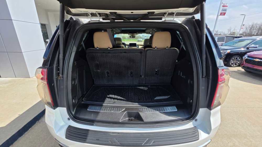 Used 2023 Chevrolet Tahoe Premier AWD/4WD image 10
