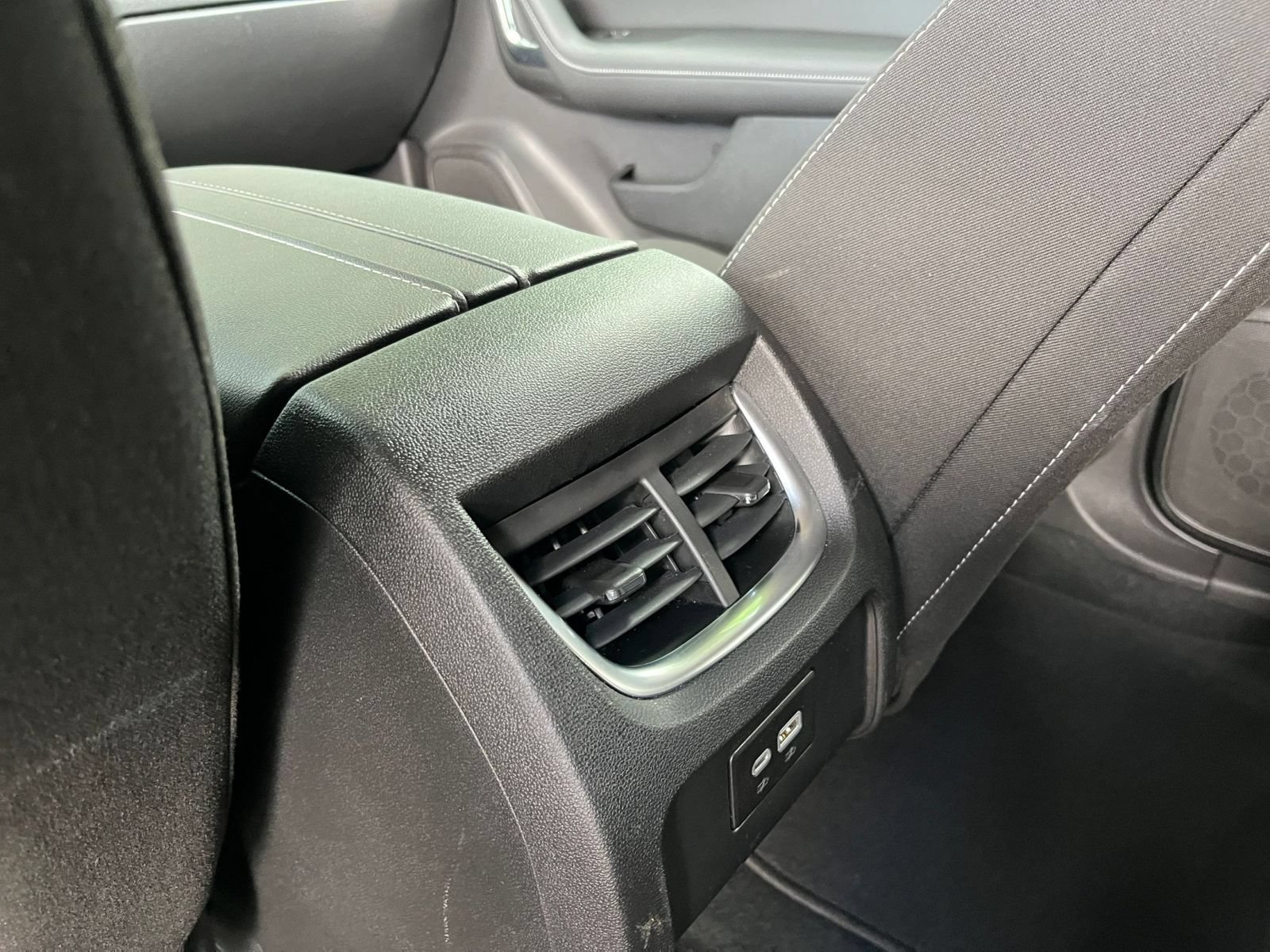 Used 2026 Chevrolet Blazer LT FWD image 22