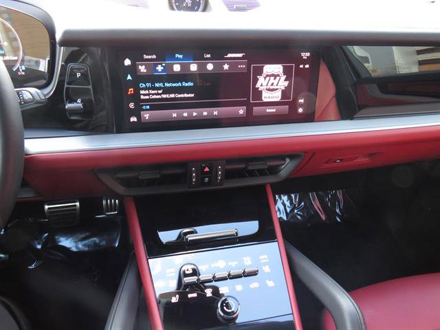 Used 2024 Porsche Cayenne S image 14