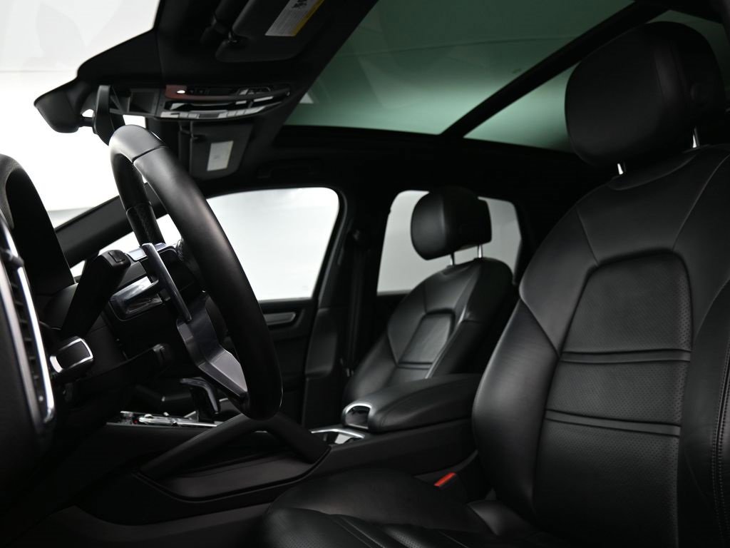 Used 2019 Porsche Cayenne image 5