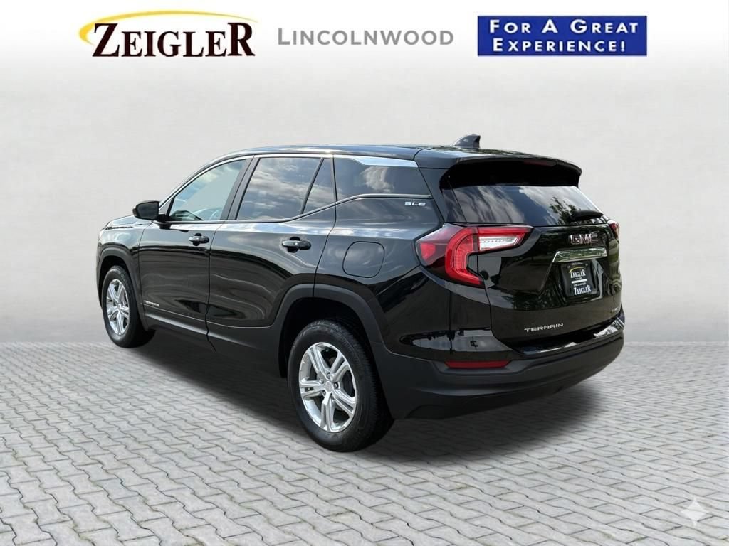 Used 2024 GMC Terrain SLE AWD/4WD image 4
