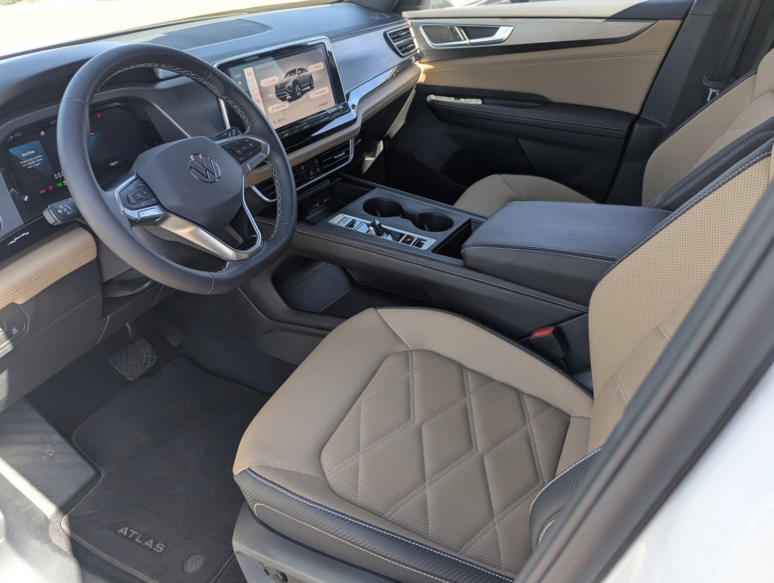 Used 2024 Volkswagen Atlas Cross Sport SE image 26