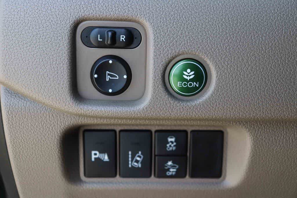 Used 2017 Honda Pilot Touring image 26