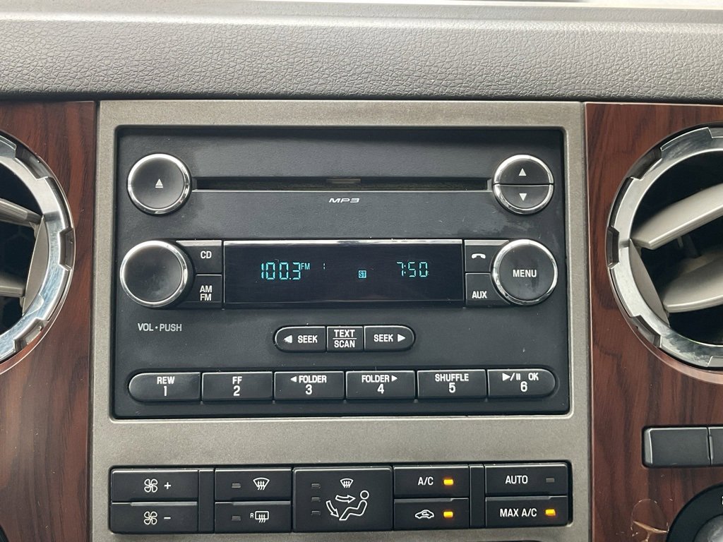 Used 2012 Ford F250 Lariat w/ Chrome Pkg image 16