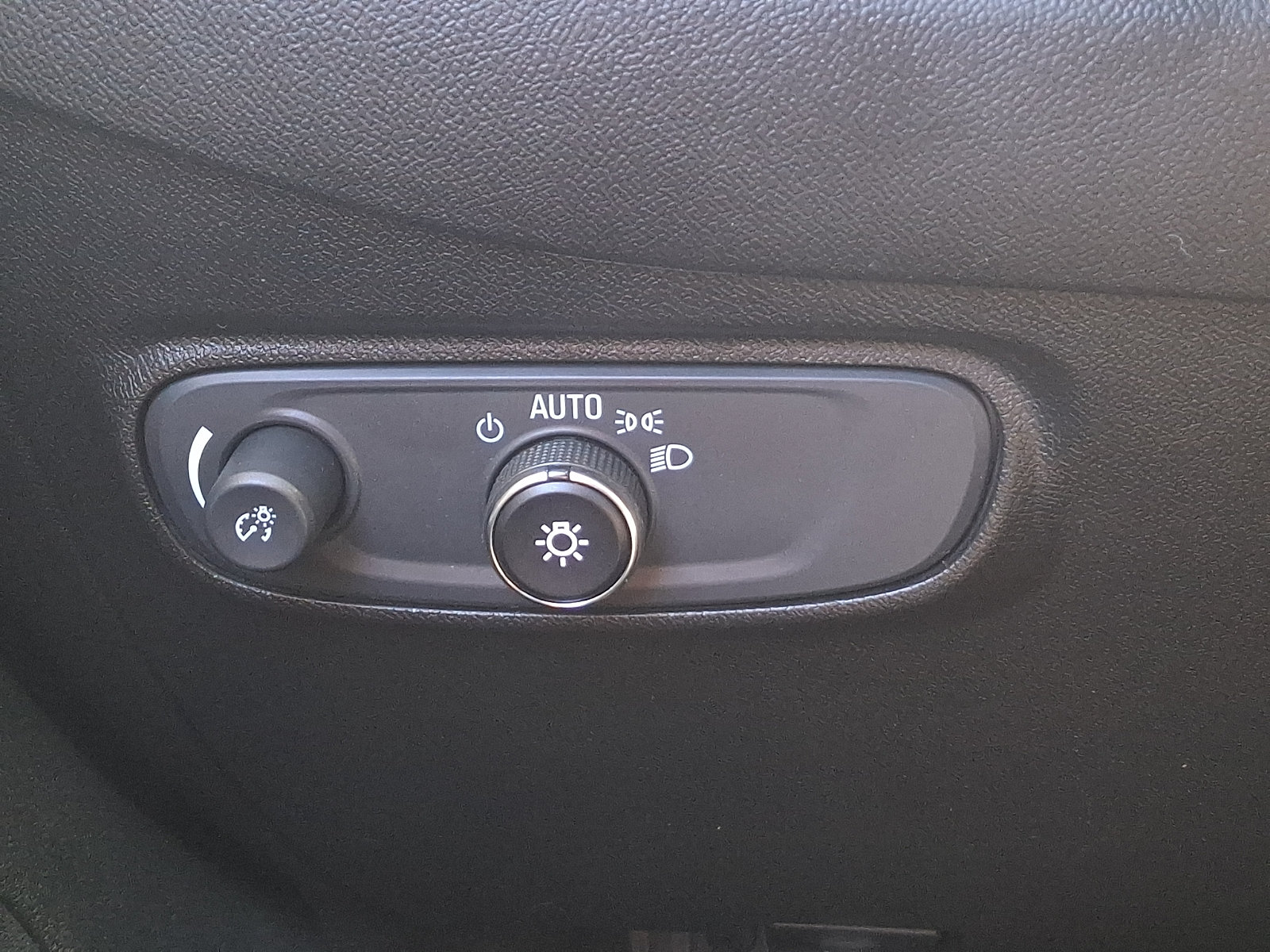 Used 2019 Chevrolet Equinox LT AWD/4WD image 25