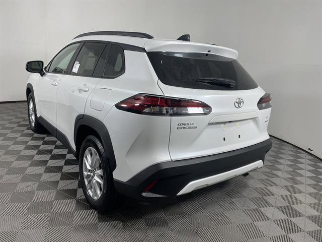 New 2026 Toyota Corolla Cross LE image 5