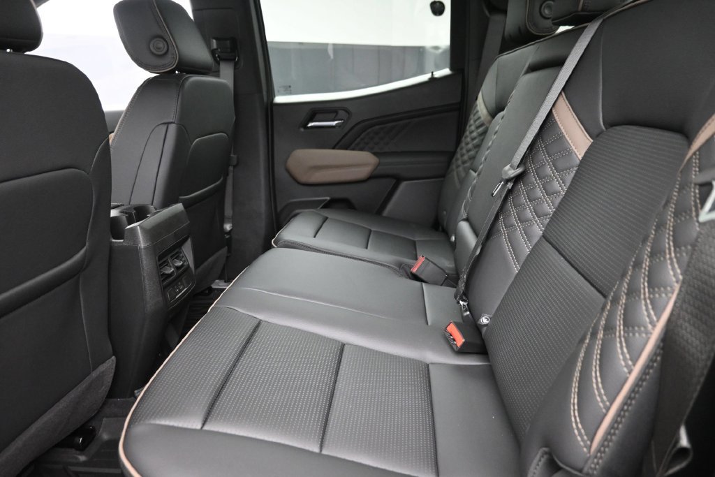 New 2026 GMC Canyon Denali AWD/4WD image 12
