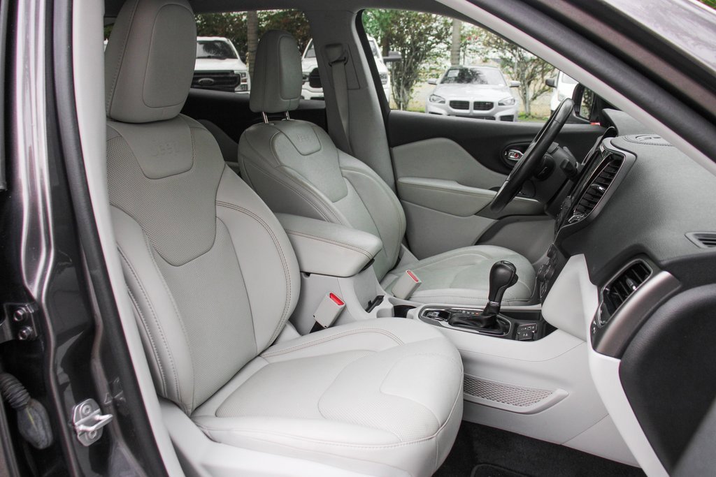 Used 2020 Jeep Cherokee Limited image 35