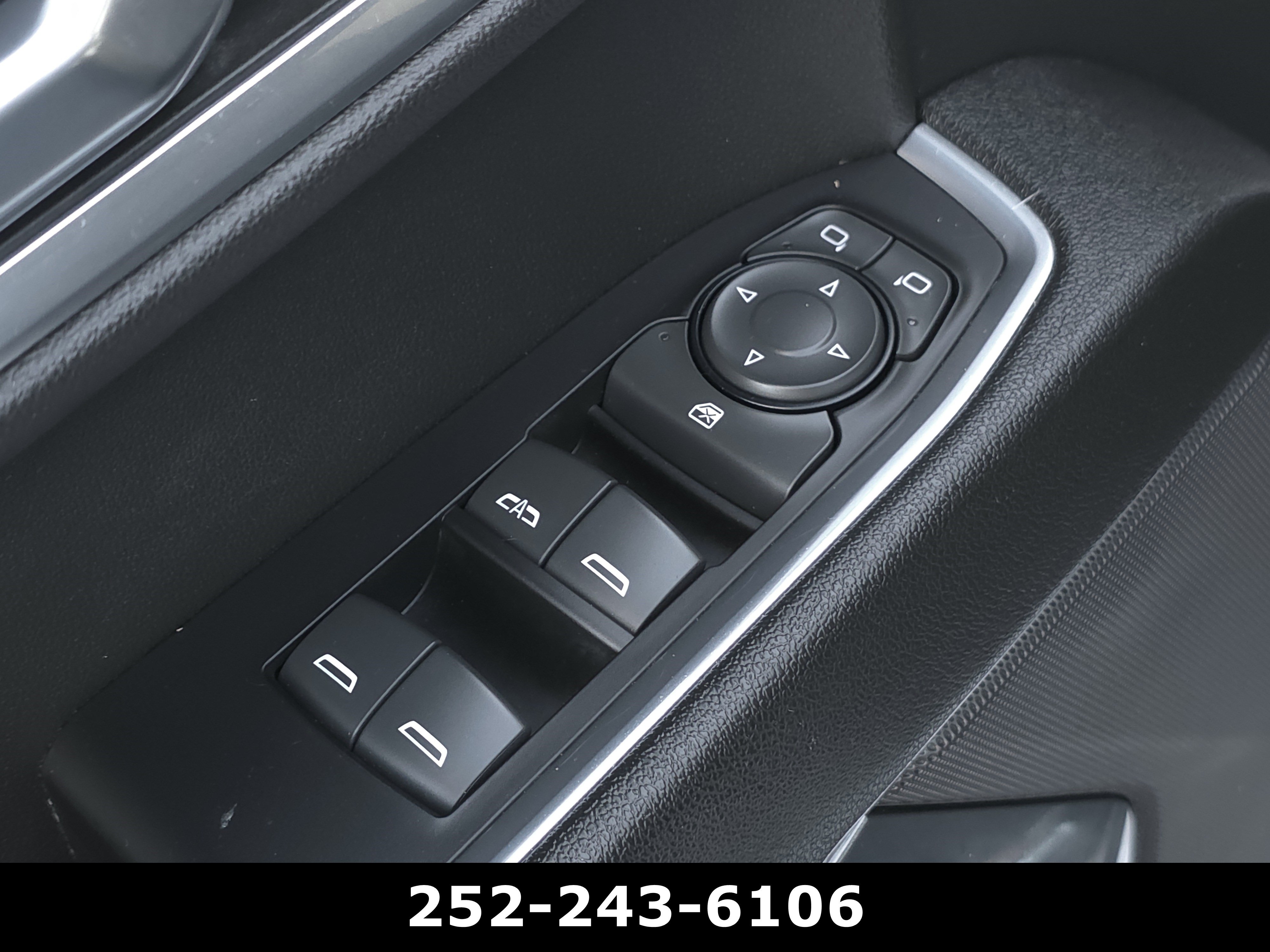 Used 2023 Chevrolet Silverado 1500 LT AWD/4WD image 27