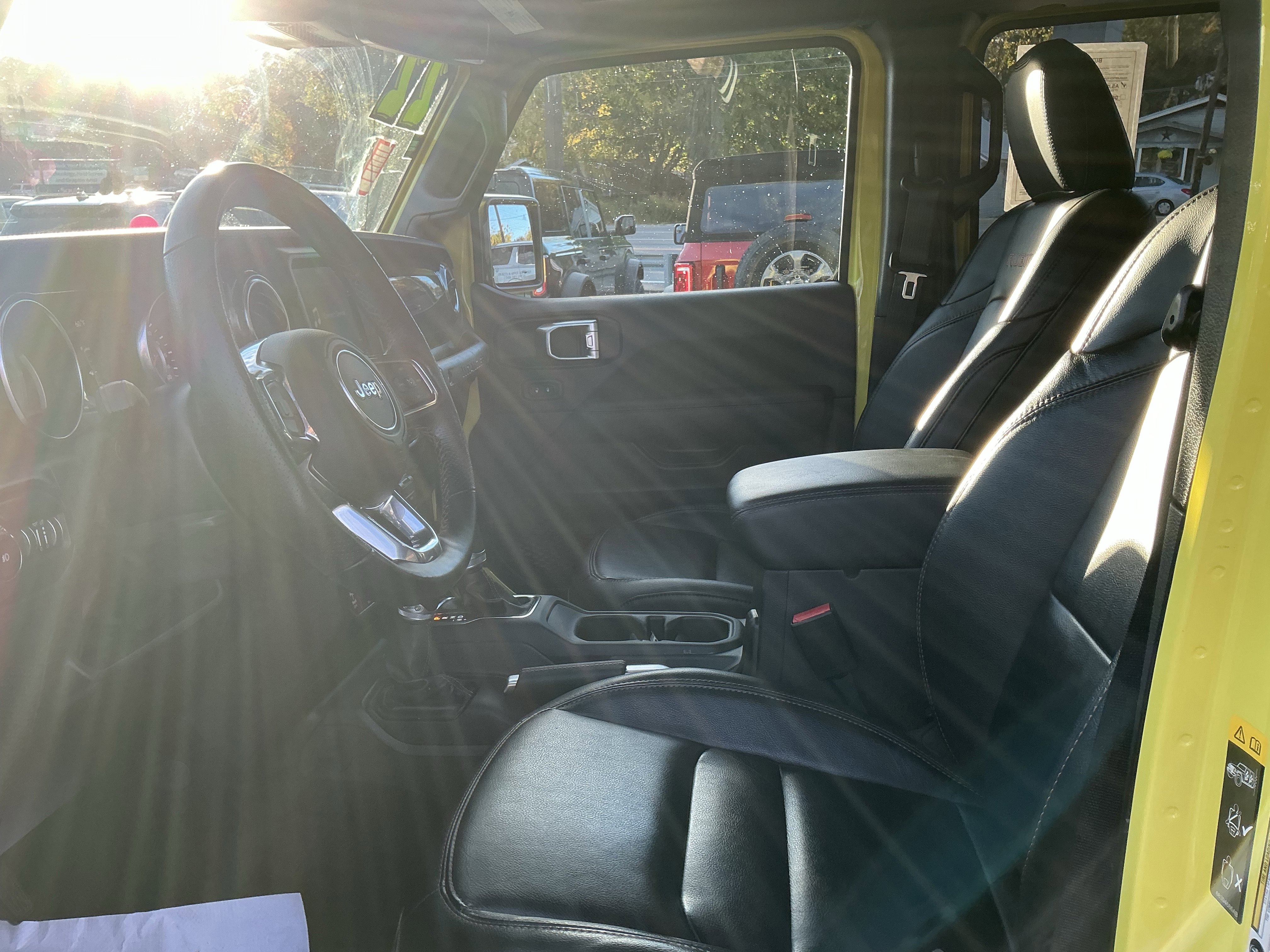 Used 2022 Jeep Wrangler Unlimited Rubicon w/ Trailer Tow Package image 13