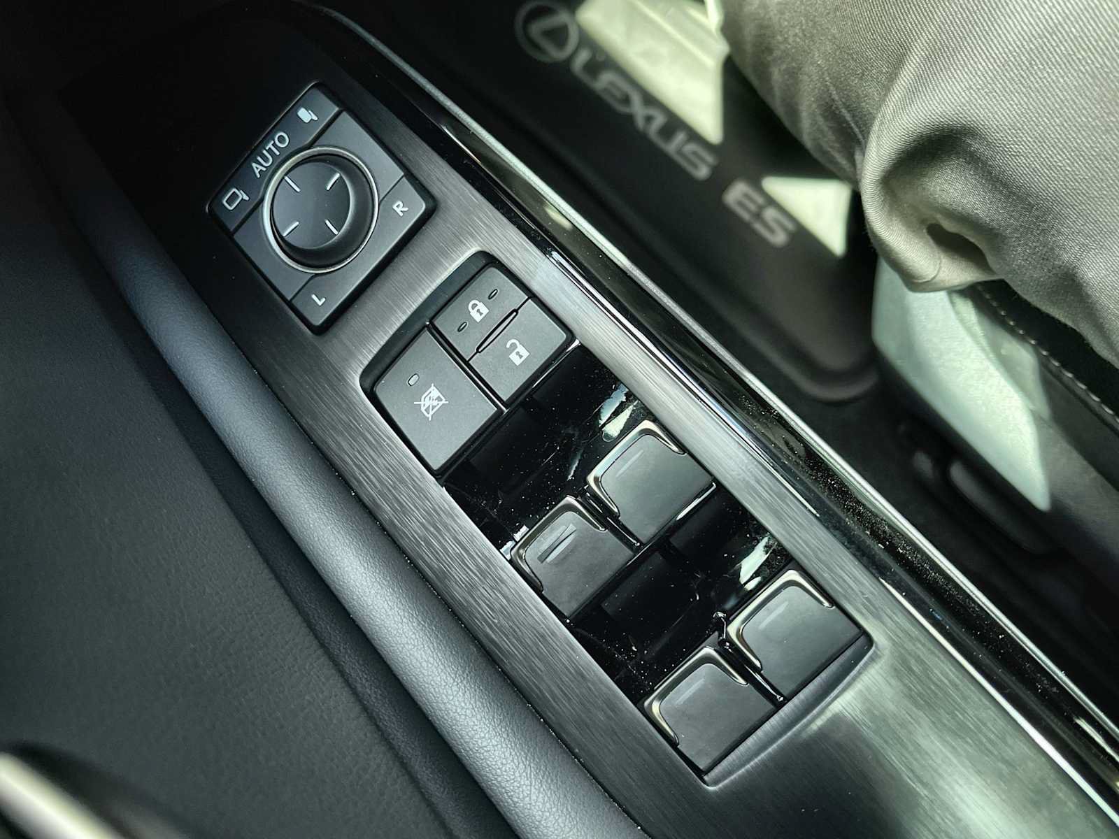 Used 2024 Lexus ES 350 F Sport FWD image 15