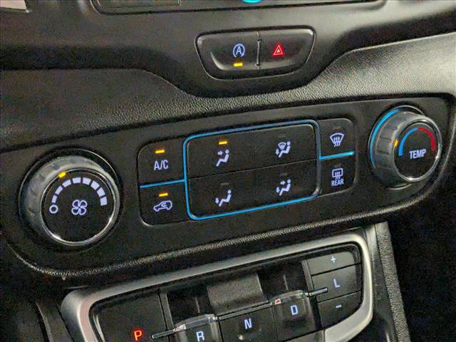 Used 2024 GMC Terrain SLE image 16