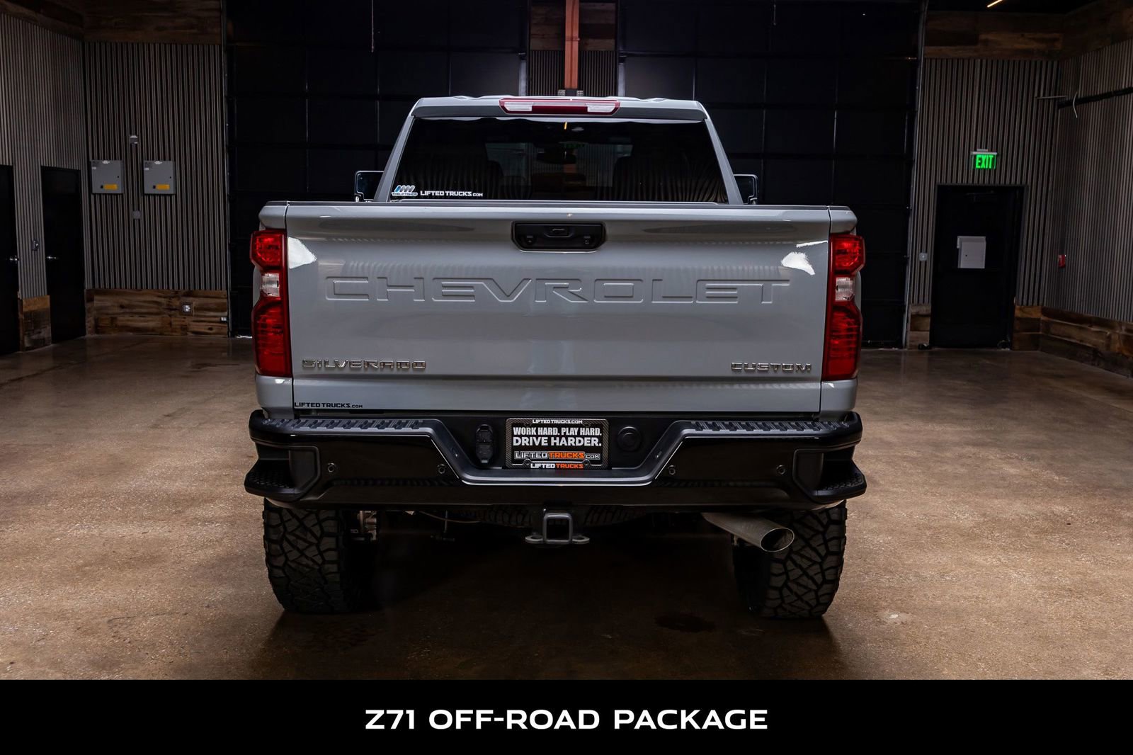 Used 2025 Chevrolet Silverado 2500 Custom w/ Custom Value Package image 8
