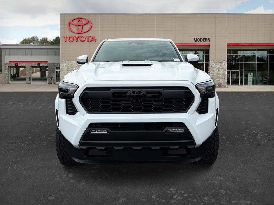 New 2026 Toyota Tacoma TRD Sport AWD/4WD image 3