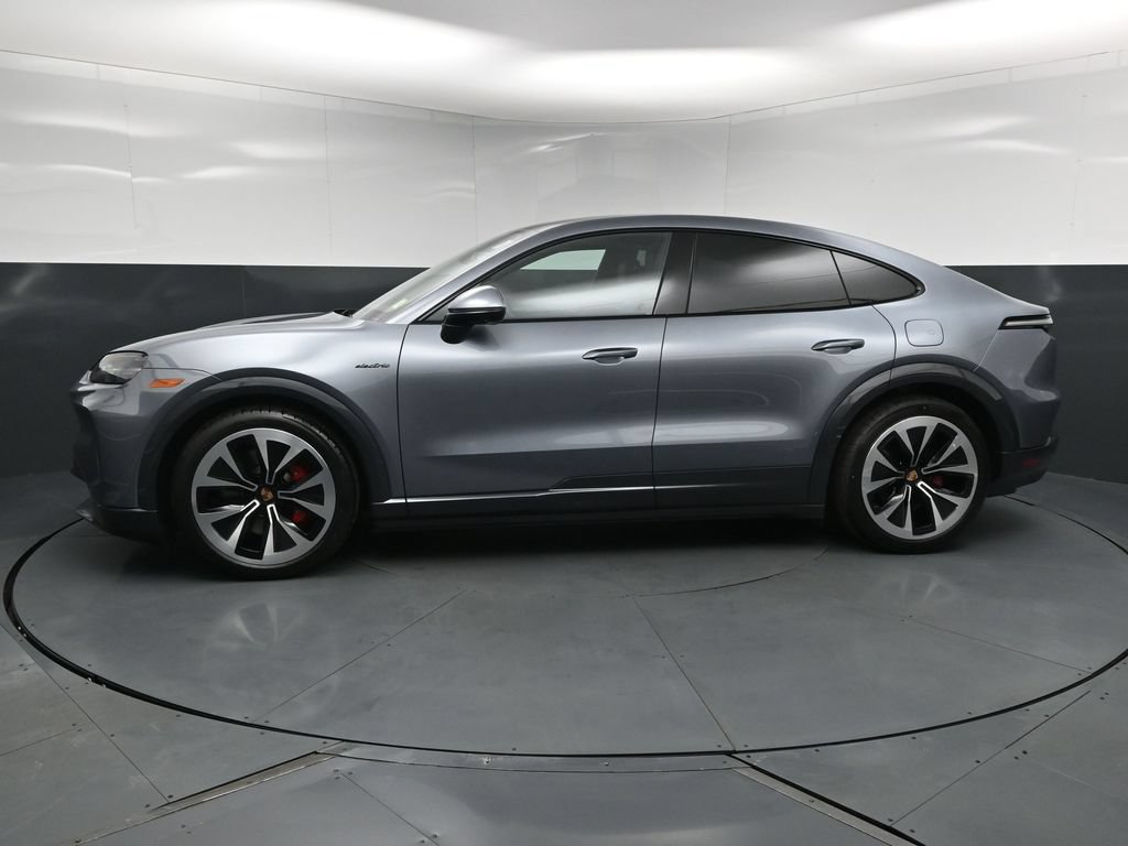 New 2026 Porsche Cayenne S AWD/4WD image 2