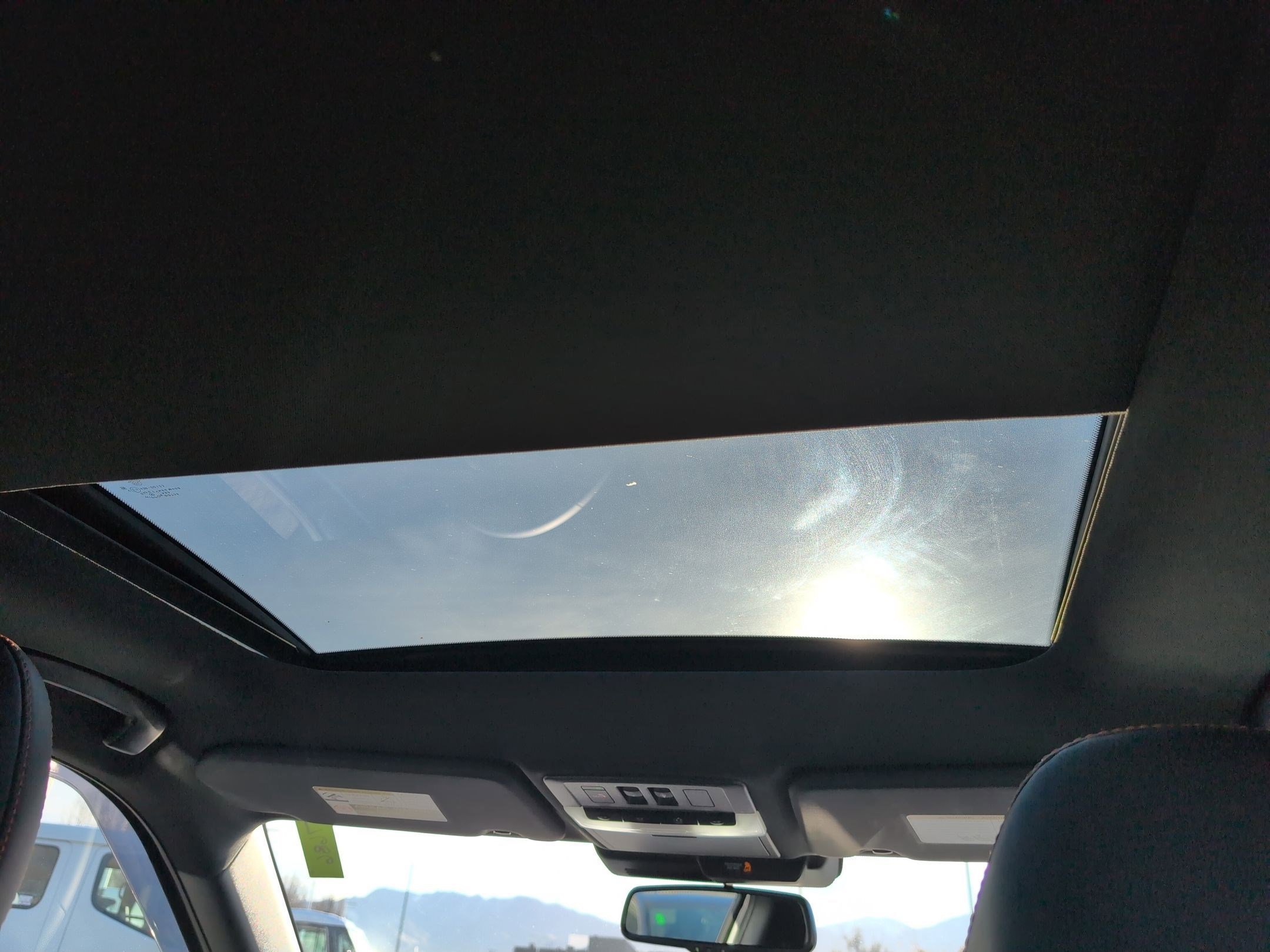 Used 2025 Mitsubishi Outlander SEL image 15