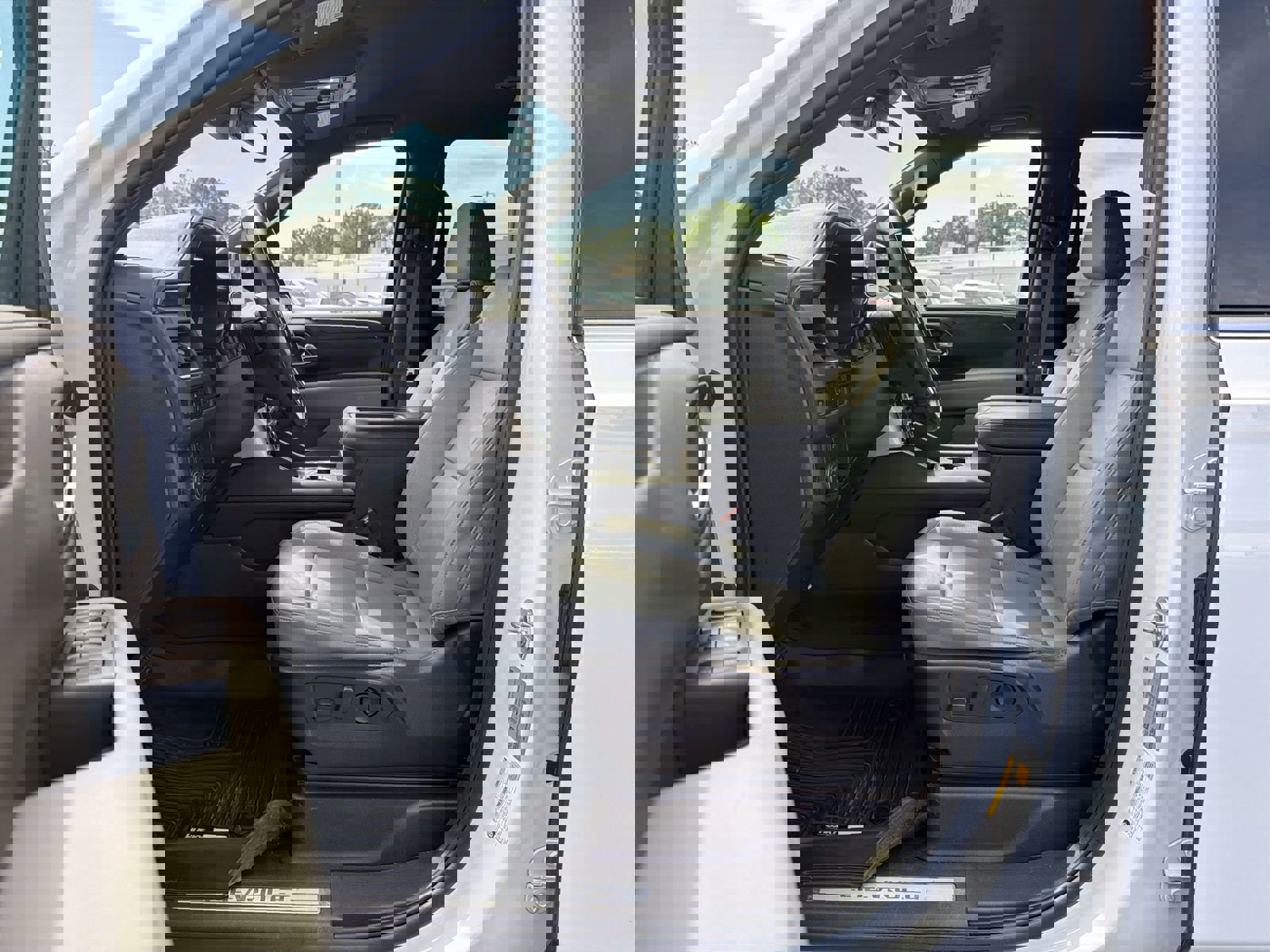 Used 2023 Chevrolet Tahoe LT RWD image 16