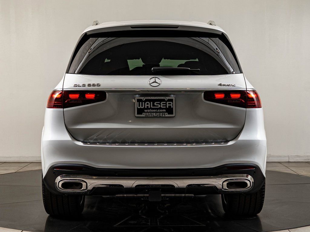 New 2026 Mercedes-Benz GLS 580 4MATIC image 8