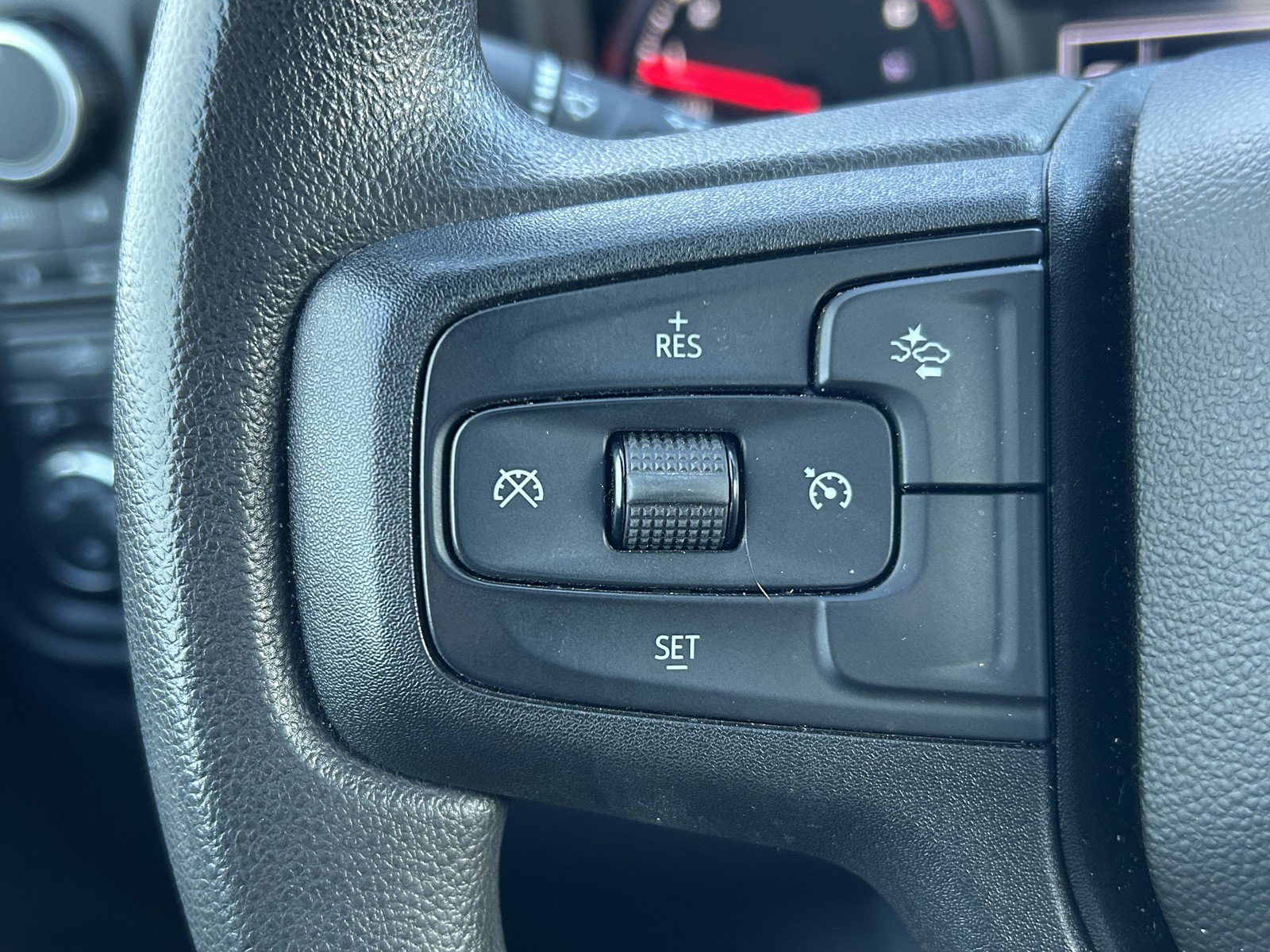 Used 2023 Chevrolet Silverado 1500 Custom image 22