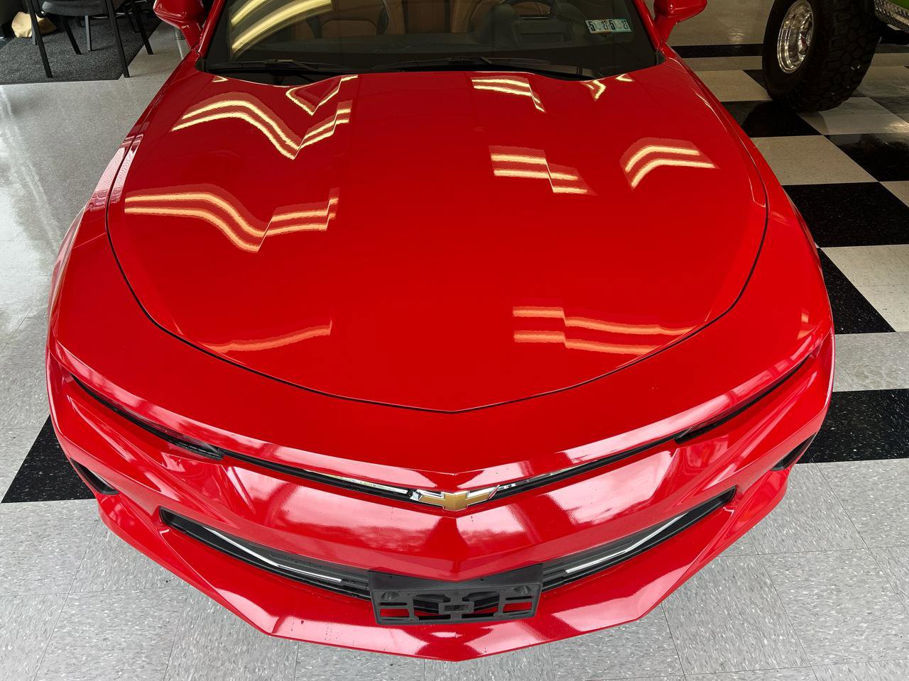 Used 2017 Chevrolet Camaro LT RWD image 2