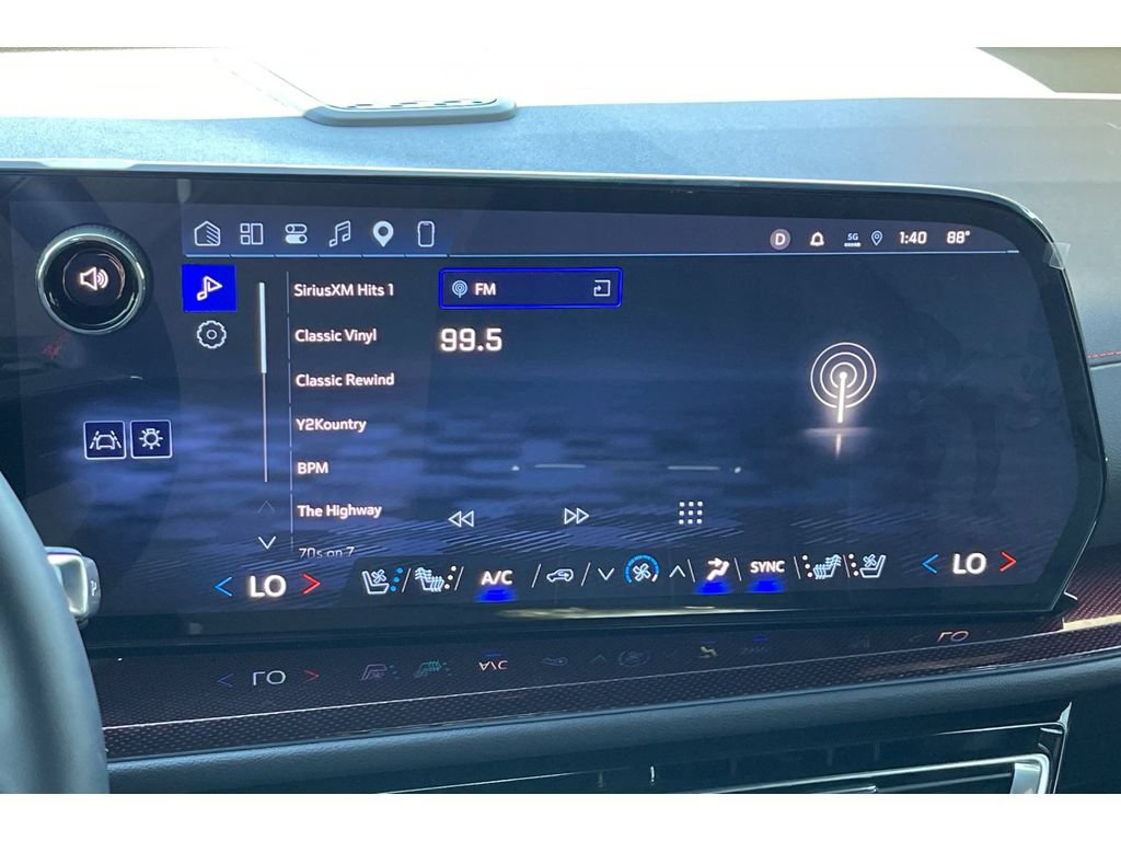 Used 2026 Chevrolet Traverse RS w/ LPO, Cargo Package FWD image 28