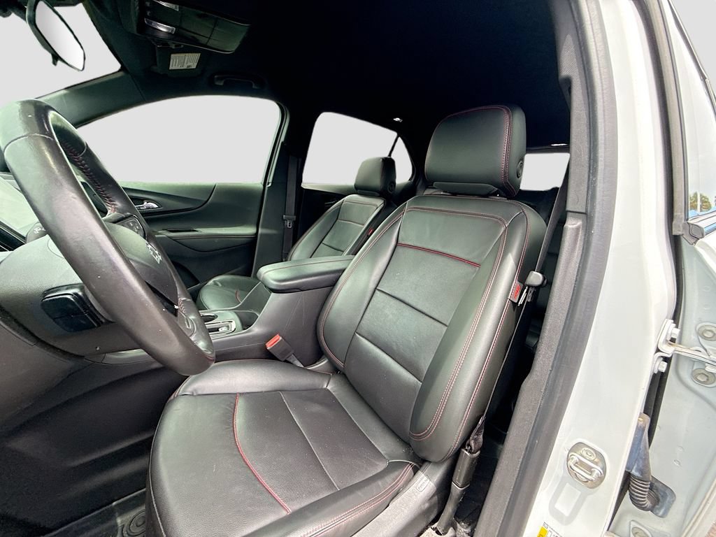 Used 2022 Chevrolet Equinox RS w/ RS Leather Package FWD image 23