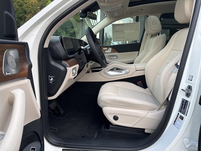 New 2025 Mercedes-Benz GLS 450 4MATIC image 21
