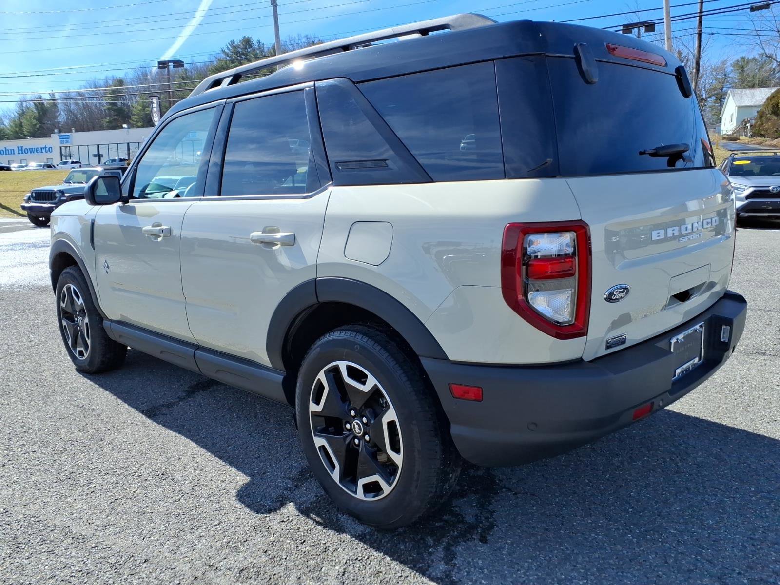 Used 2024 Ford Bronco Sport Outer Banks w/ Tech Package image 4
