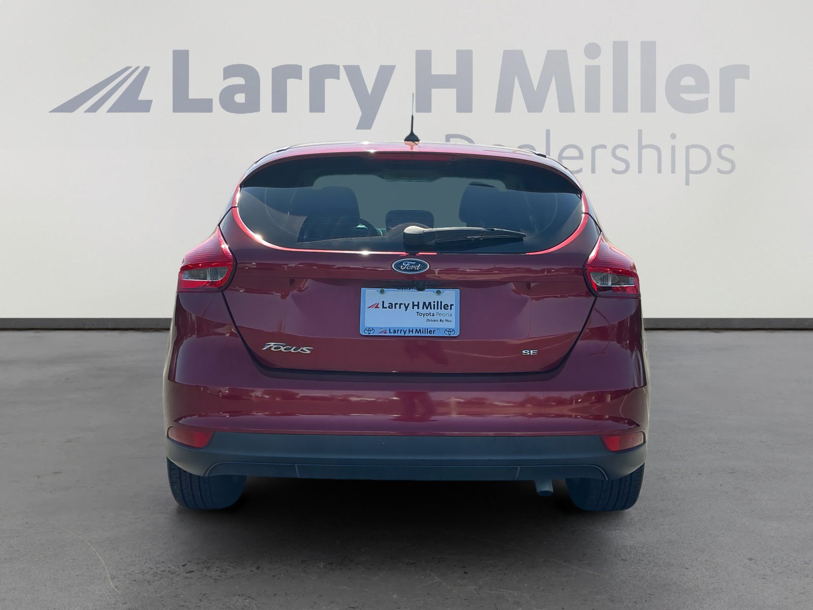 Used 2017 Ford Focus SE FWD image 4