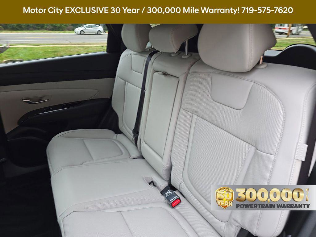 New 2025 Hyundai Tucson Limited image 18