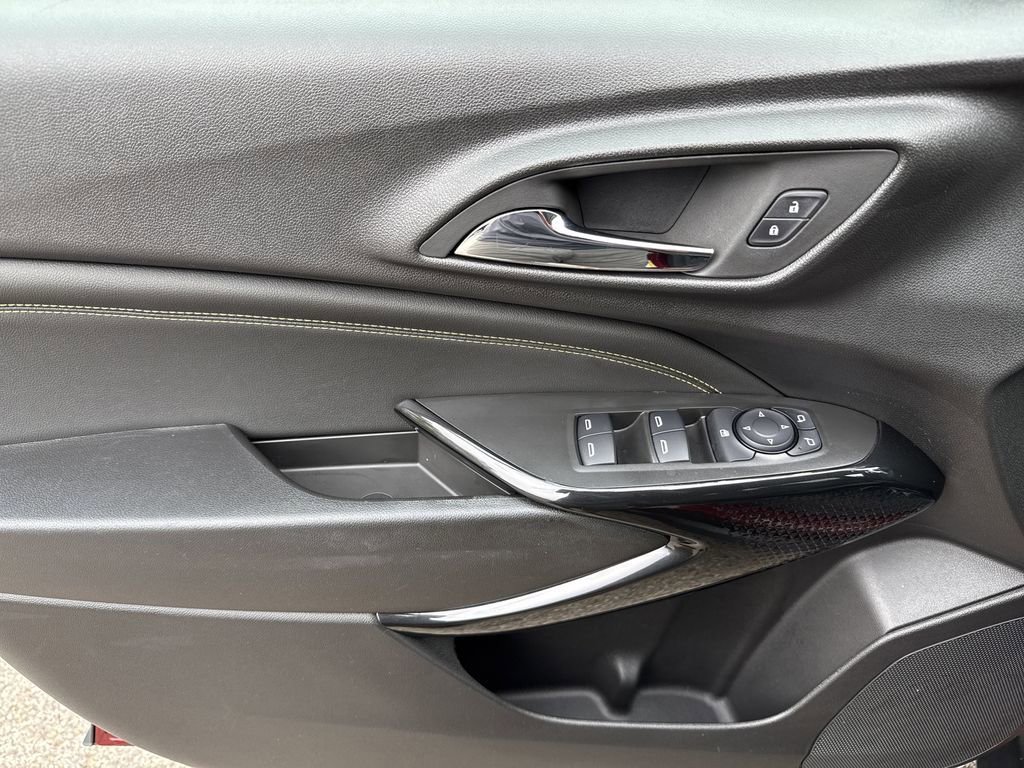 Used 2024 Chevrolet Trax LT w/ Driver Confidence Package image 9