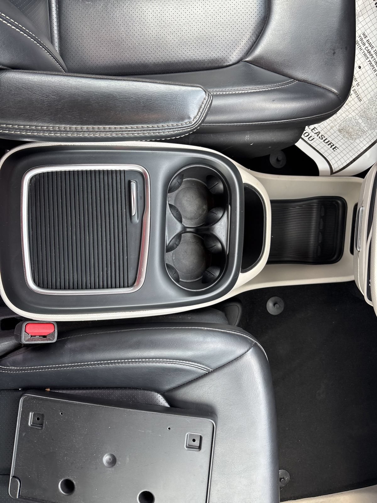 Used 2023 Chrysler Pacifica Touring-L FWD image 19
