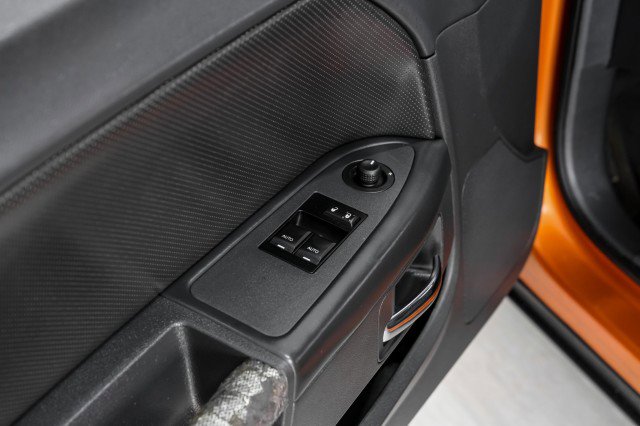 Used 2011 Dodge Challenger R/T RWD image 36