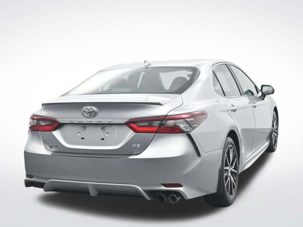 Used 2022 Toyota Camry SE FWD image 7