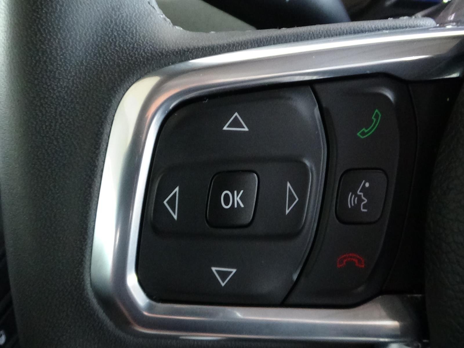 Used 2026 Jeep Wrangler Unlimited Sahara AWD/4WD image 24