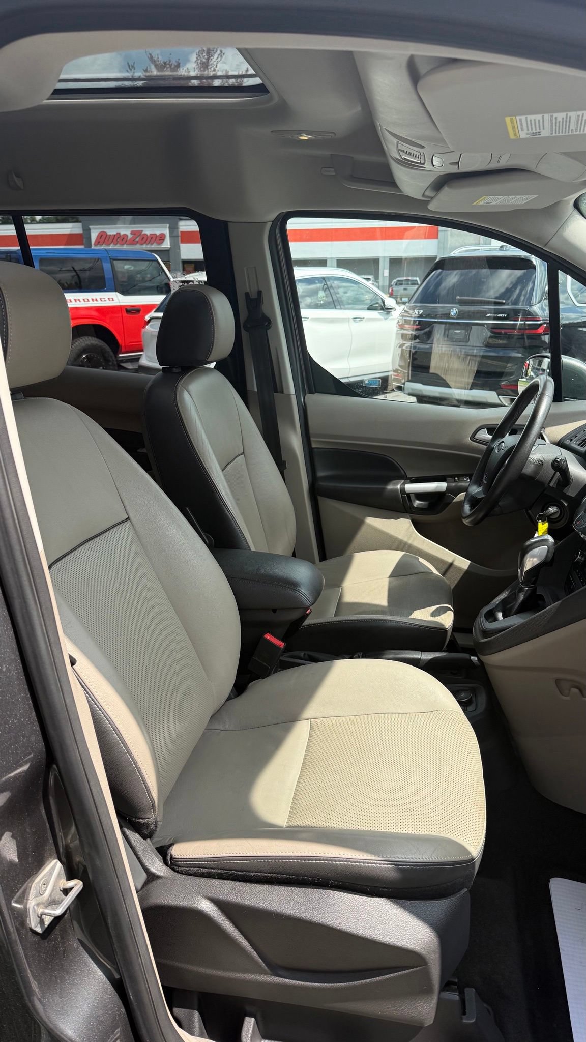 Used 2016 Ford Transit Connect Titanium FWD image 14