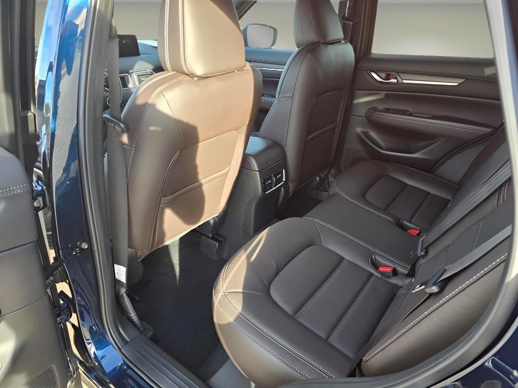 New 2025 MAZDA CX-5 Signature image 10