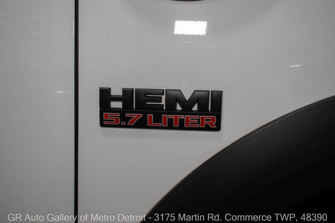 Used 2017 RAM 1500 Big Horn AWD/4WD image 31