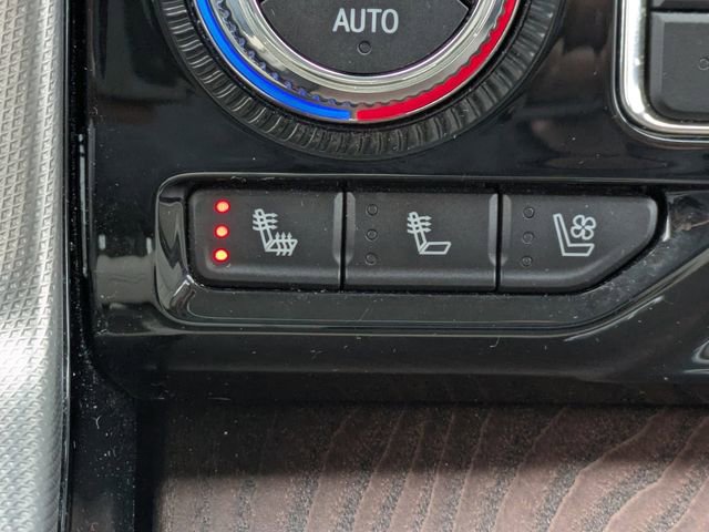 Used 2024 GMC Yukon Denali w/ Denali Reserve Package image 29