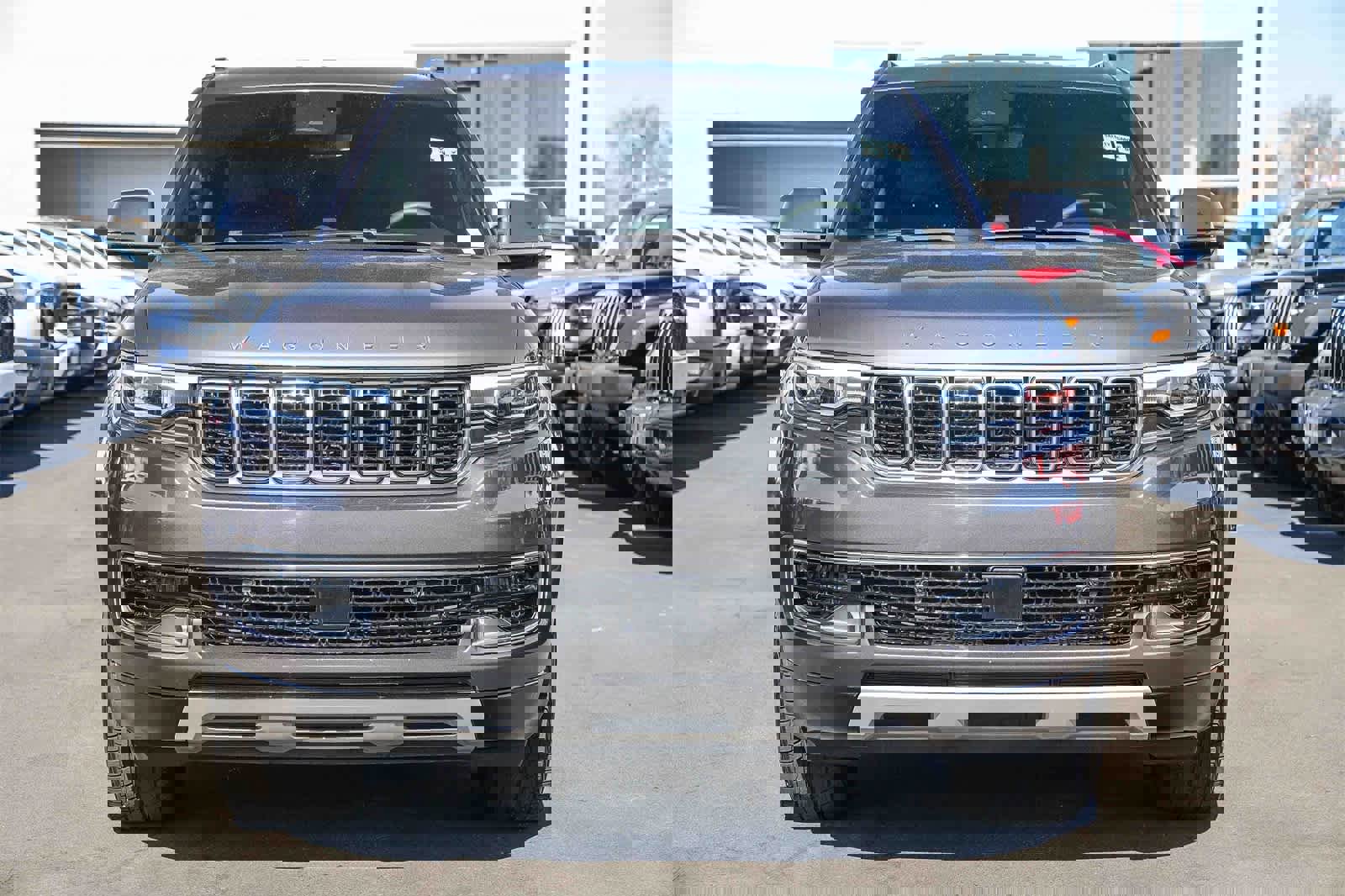 Used 2022 Jeep Wagoneer Series II image 2