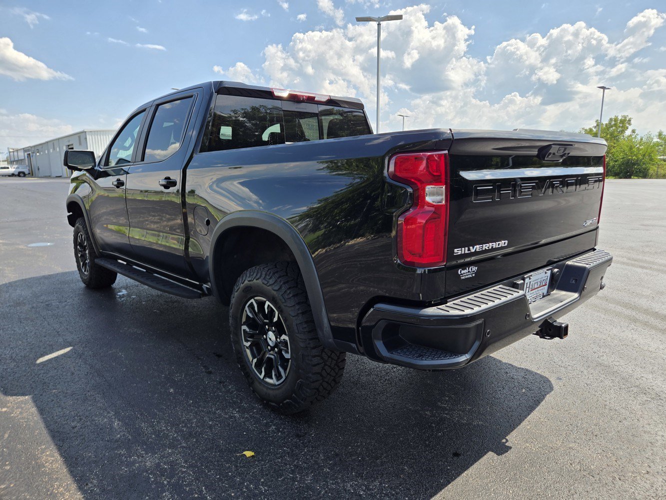 Used 2023 Chevrolet Silverado 1500 ZR2 w/ Technology Package AWD/4WD image 6