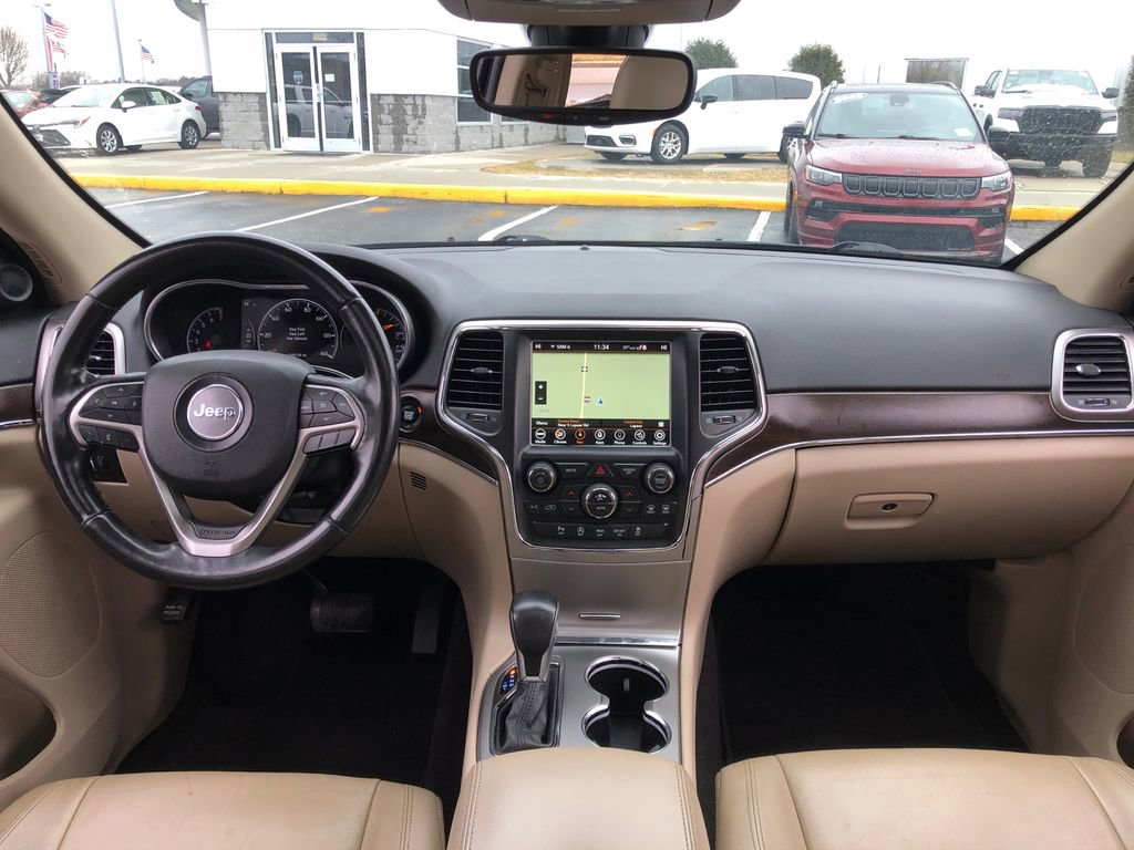 Used 2018 Jeep Grand Cherokee Limited AWD/4WD image 29