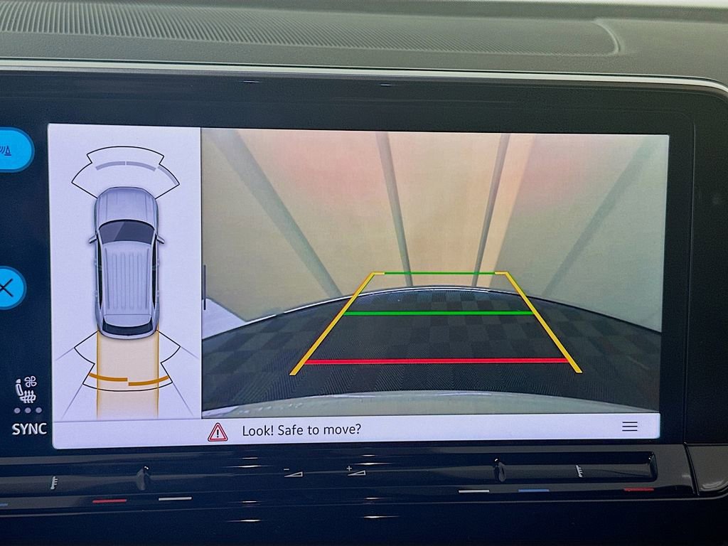 New 2026 Volkswagen Atlas Cross Sport SE image 13