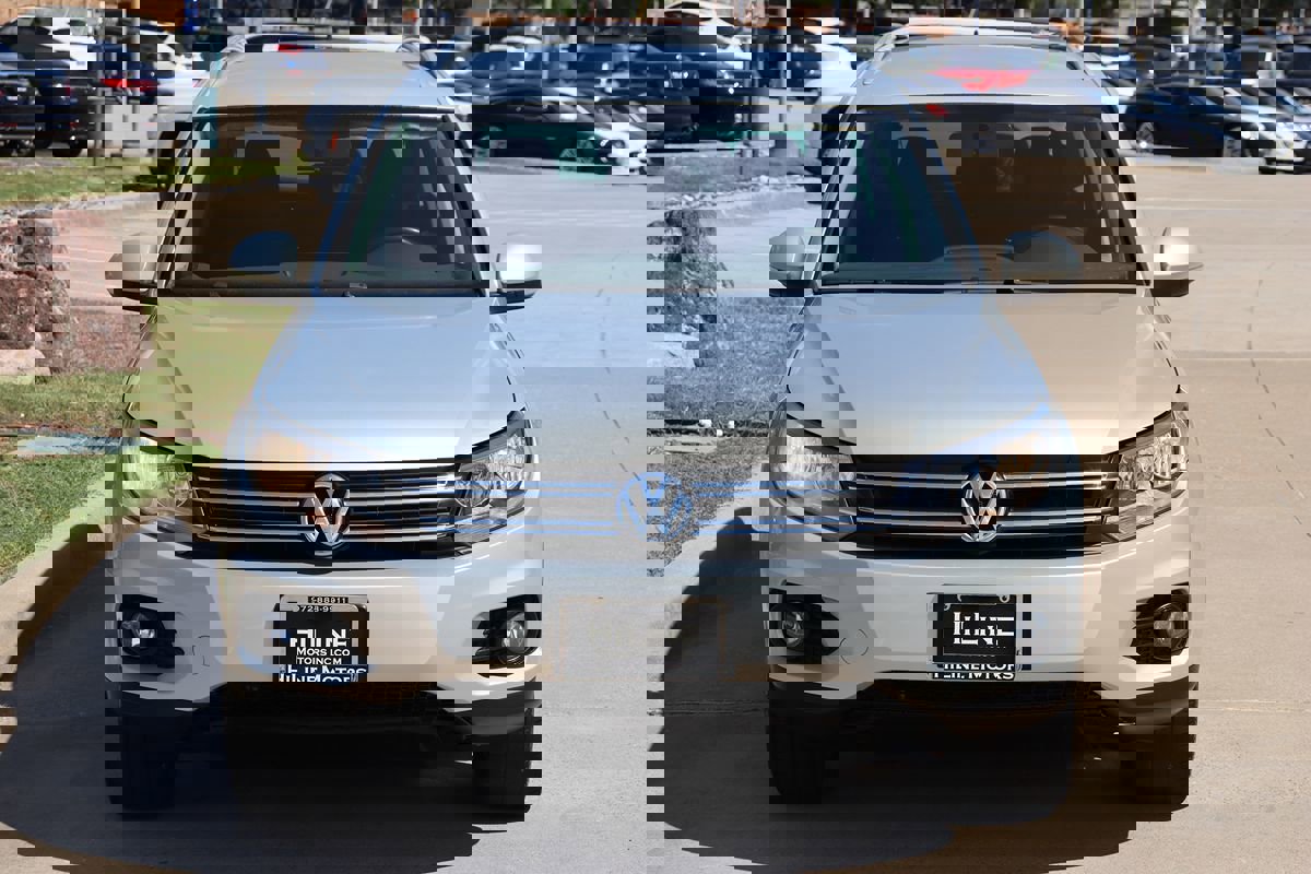 Used 2013 Volkswagen Tiguan SE image 3