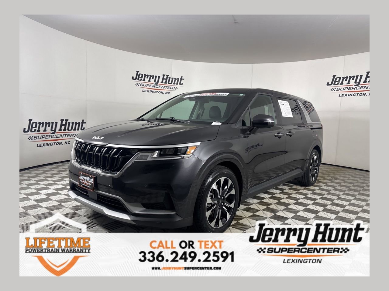 Used 2024 Kia Carnival EX